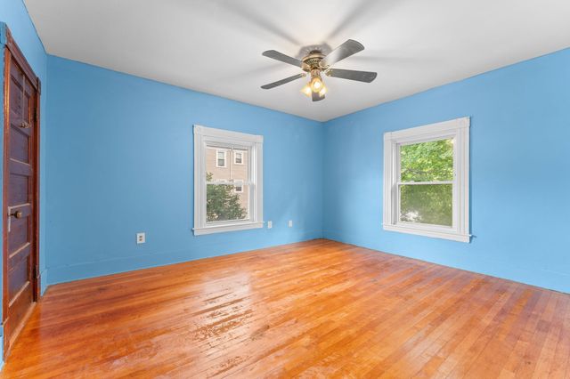3 Huntington Pl, Brockton, MA 02301