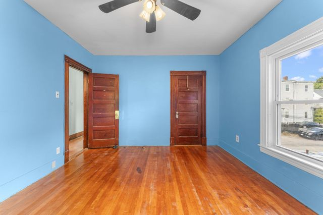 3 Huntington Pl, Brockton, MA 02301