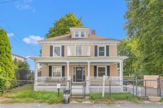 3 Huntington Pl, Brockton, MA 02301