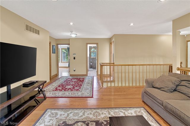 12145 Reserve Lane, Chesterland, OH 44026