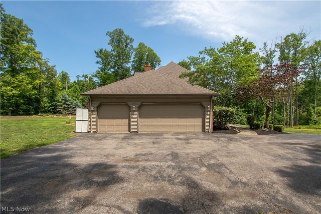 12145 Reserve Lane, Chesterland, OH 44026