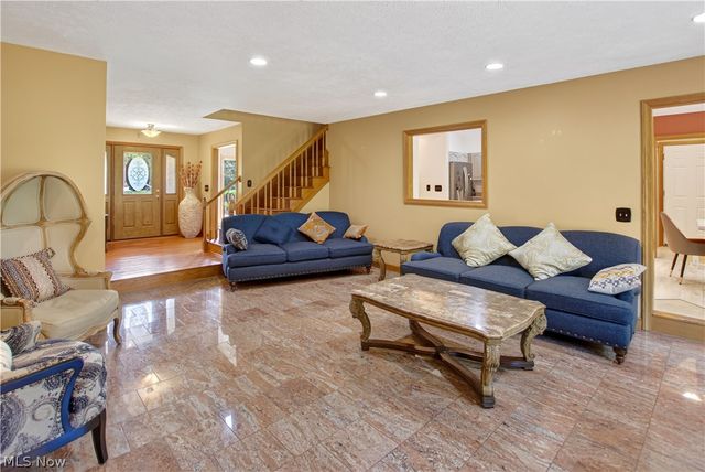 12145 Reserve Lane, Chesterland, OH 44026