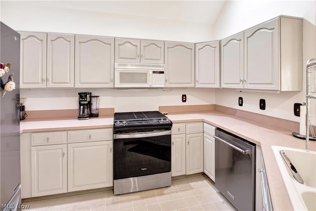 12145 Reserve Lane, Chesterland, OH 44026