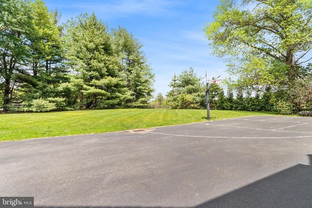 419 DUTTON MILL RD, Malvern, PA 19355