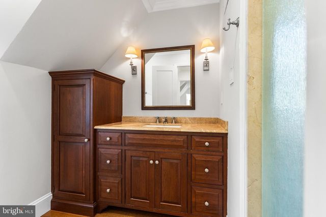 419 DUTTON MILL RD, Malvern, PA 19355