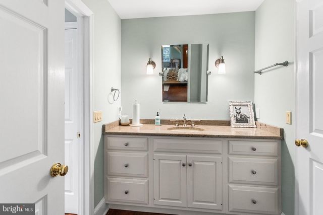 419 DUTTON MILL RD, Malvern, PA 19355