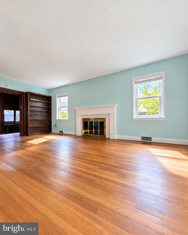 1837 N HARTFORD ST, Arlington, VA 22201
