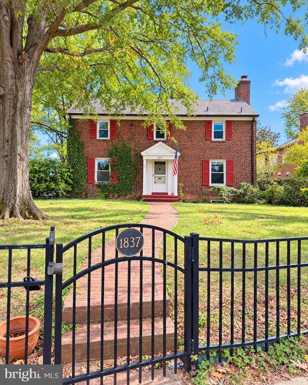 1837 N HARTFORD ST, Arlington, VA 22201
