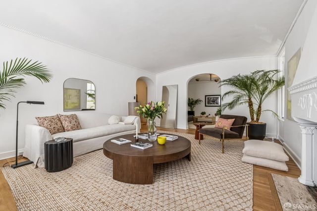 1999 Broadway Street 32, San Francisco, CA 94109