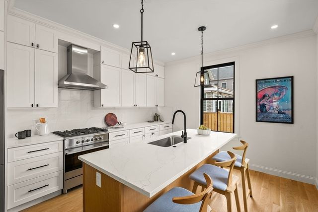 27 Shepard St 5, Boston, MA 02135