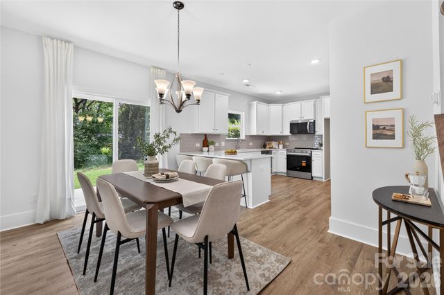 839 Druid Circle, Charlotte, NC 28206