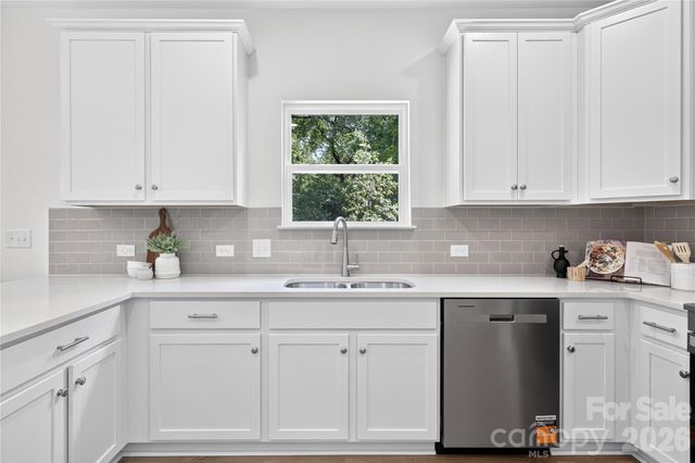 839 Druid Circle, Charlotte, NC 28206