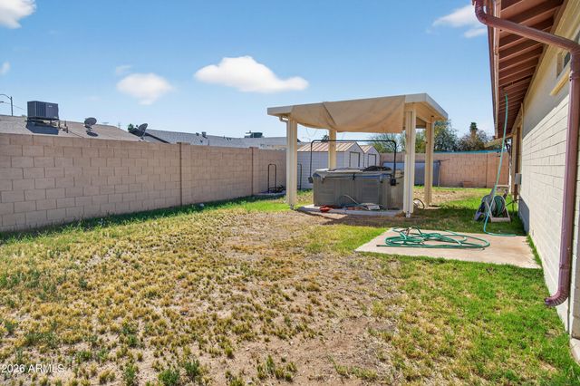 10437 W BUTLER Drive, Peoria, AZ 85345