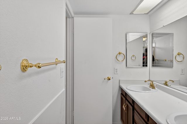 10437 W BUTLER Drive, Peoria, AZ 85345