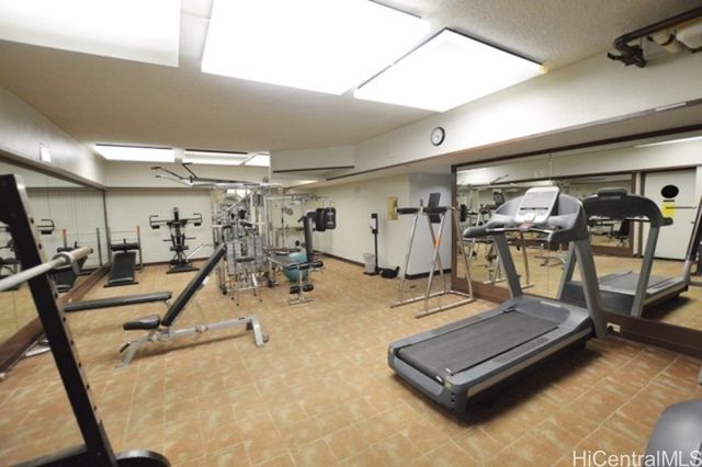 1750 Kalakaua Avenue 1901, Honolulu, HI 96826