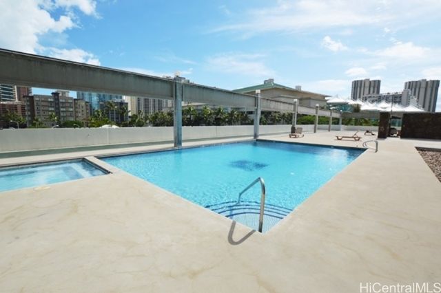 1750 Kalakaua Avenue 1901, Honolulu, HI 96826