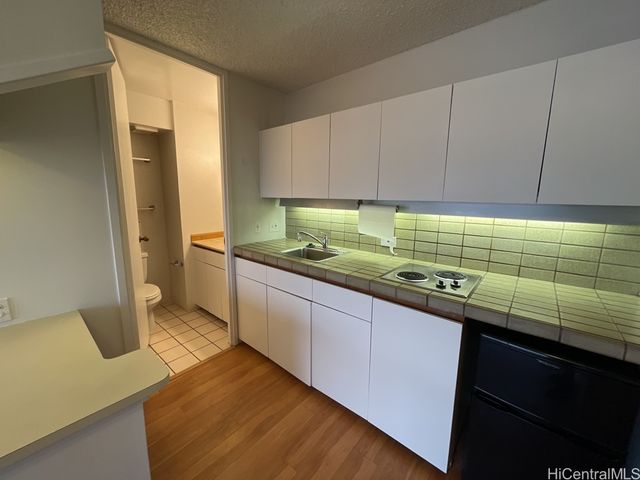 1750 Kalakaua Avenue 1901, Honolulu, HI 96826