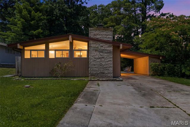 1029 Coffey Court, St Louis, MO 63126