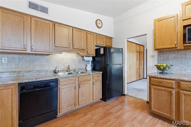 1029 Coffey Court, St Louis, MO 63126