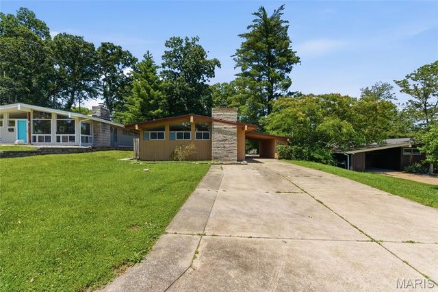1029 Coffey Court, St Louis, MO 63126