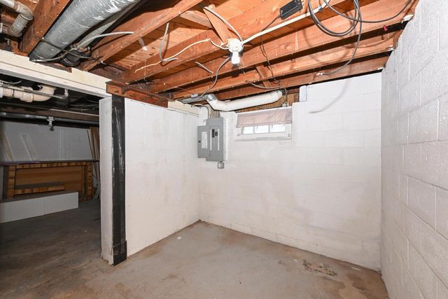 130 S 74th STREET, Milwaukee, WI 53214