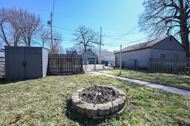130 S 74th STREET, Milwaukee, WI 53214