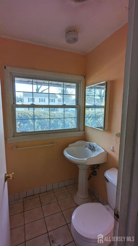 71 Shawmont Lane, Willingboro, NJ 08046