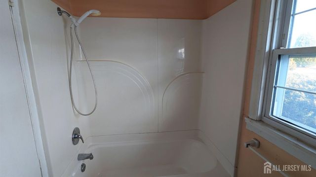 71 Shawmont Lane, Willingboro, NJ 08046