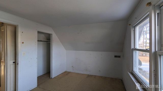 71 Shawmont Lane, Willingboro, NJ 08046