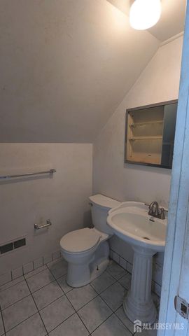 71 Shawmont Lane, Willingboro, NJ 08046