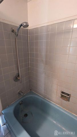 71 Shawmont Lane, Willingboro, NJ 08046