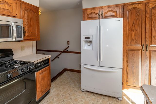 18 Andover Road, Old Bridge, NJ 08857