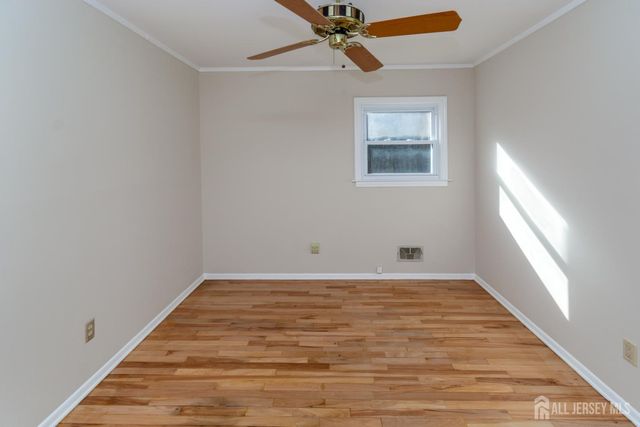 18 Andover Road, Old Bridge, NJ 08857