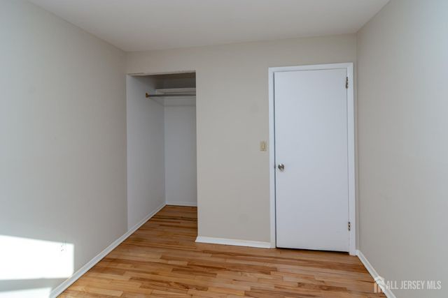 18 Andover Road, Old Bridge, NJ 08857