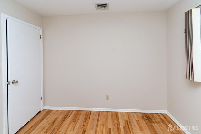 18 Andover Road, Old Bridge, NJ 08857