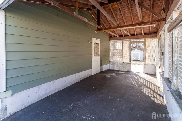 18 Andover Road, Old Bridge, NJ 08857