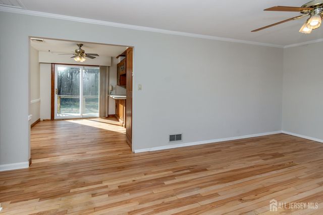 18 Andover Road, Old Bridge, NJ 08857