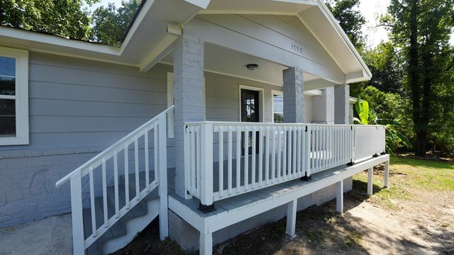 1755 Lee Road 0430, Smiths Station, AL 36877