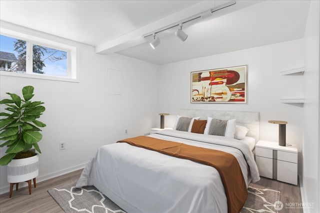 1016 Rockefeller Avenue, Everett, WA 98201