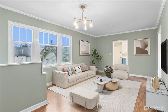 1016 Rockefeller Avenue, Everett, WA 98201