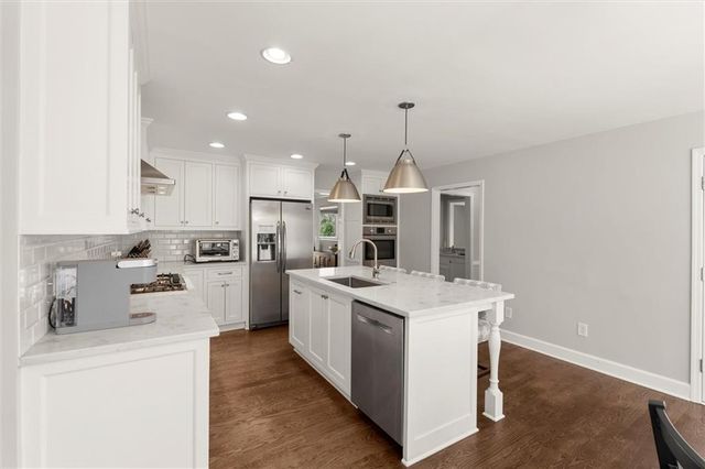 600 Willow Knoll SE Drive, Marietta, GA 30067