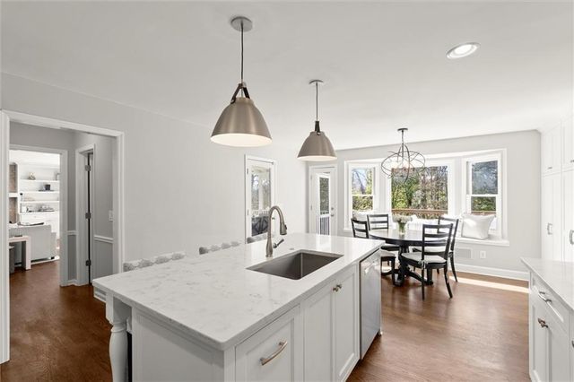 600 Willow Knoll SE Drive, Marietta, GA 30067