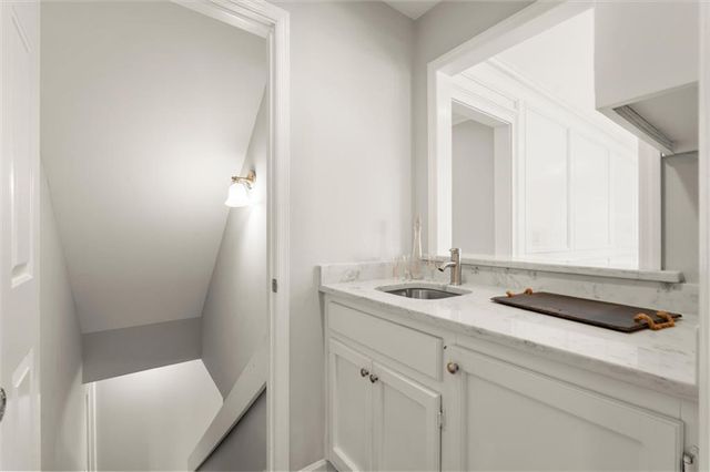 600 Willow Knoll SE Drive, Marietta, GA 30067