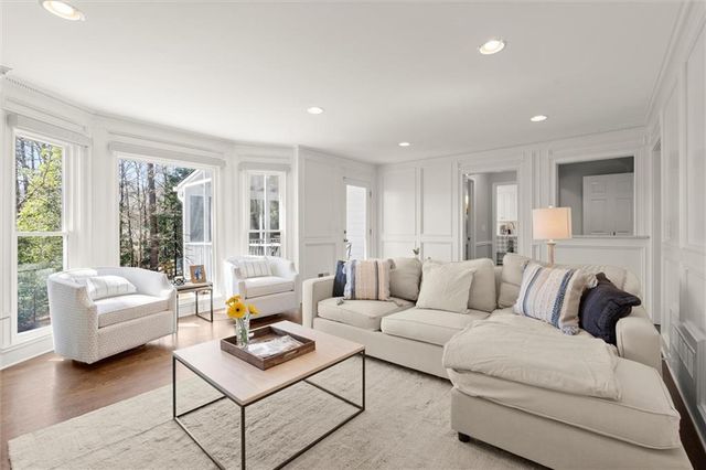 600 Willow Knoll SE Drive, Marietta, GA 30067