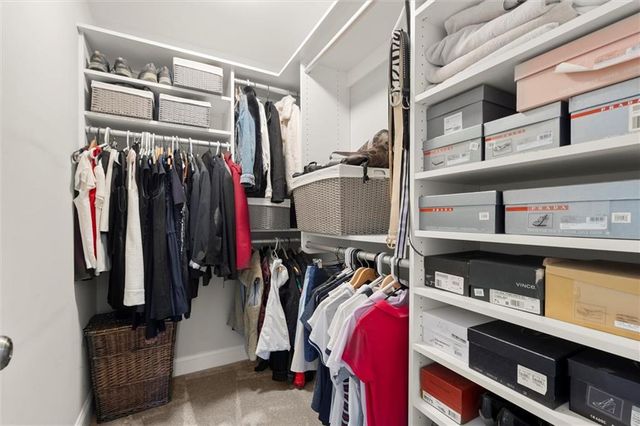 600 Willow Knoll SE Drive, Marietta, GA 30067