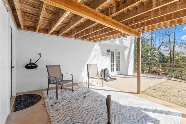 600 Willow Knoll SE Drive, Marietta, GA 30067