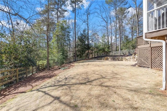 600 Willow Knoll SE Drive, Marietta, GA 30067