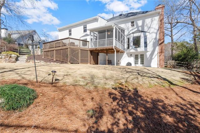 600 Willow Knoll SE Drive, Marietta, GA 30067