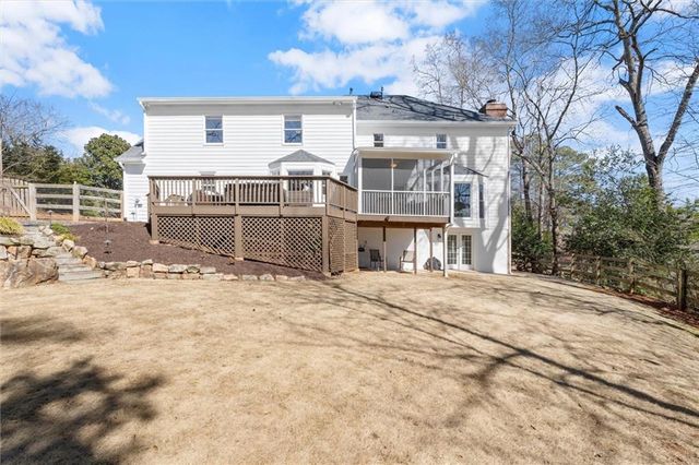 600 Willow Knoll SE Drive, Marietta, GA 30067