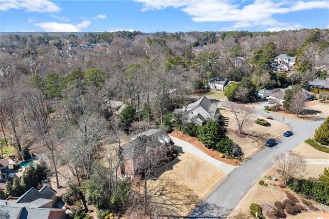 600 Willow Knoll SE Drive, Marietta, GA 30067